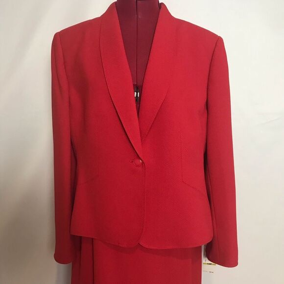 Kasper Skirt Suit Women's Size 14P Red 2-Piece Set Blazer & Skirt Set NWT - Picture 5 of 14